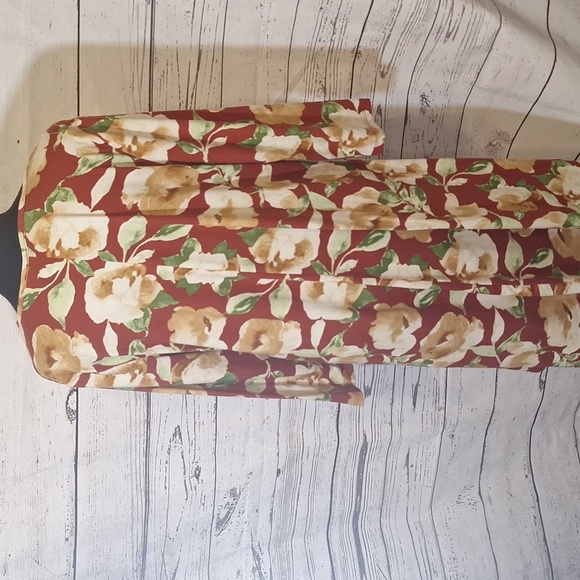 #1213 Jamie & Layla floral dress - Picture 3 of 6